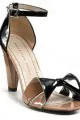 http://go.shefinds.com/?id=2414X580717&xs=1&url=http%3A%2F%2Fclick.linksynergy.com%2Ffs-bin%2Fclick%3Fid%3DT*L%2Fj1OJQXY%26subid%3D%26offerid%3D175596.1%26type%3D10%26tmpid%3D2424%26RD_PARM1%3Dhttp%253A%252F%252F%26RD_PARM2%3Dwww1.bloomingdales.com%26RD_PARM3%3D%252Fcatalog%252Fproduct%252Findex.ognc%253FID%253D506311%252526CategoryID%253D19218%252526cm_mmc%253DLINKSHARE-_-ShopStyle-_-Crawl-_-Crawl%252526LinkshareID%253DJ84DHJLQkR4-WbhYk6znwS1sriL.kpL_UQ&sref=http%3A%2F%2Fwww.shefinds.com%2F2011%2Fcan-you-spot-which-colorblock-sandals-cost-252-more-than-the-others%2F