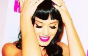 Katy Perry false eyelashes