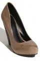 Trouve pumps