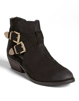 Steve Madden âCinchâ Bootie Â« SHEfinds