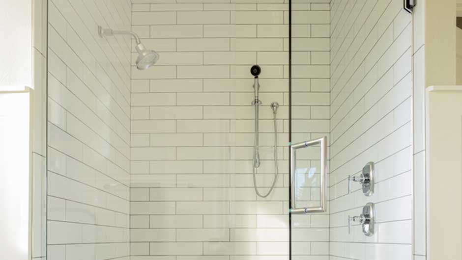 How To Clean Your Shower Clean Your Shower With Dryer Sheets