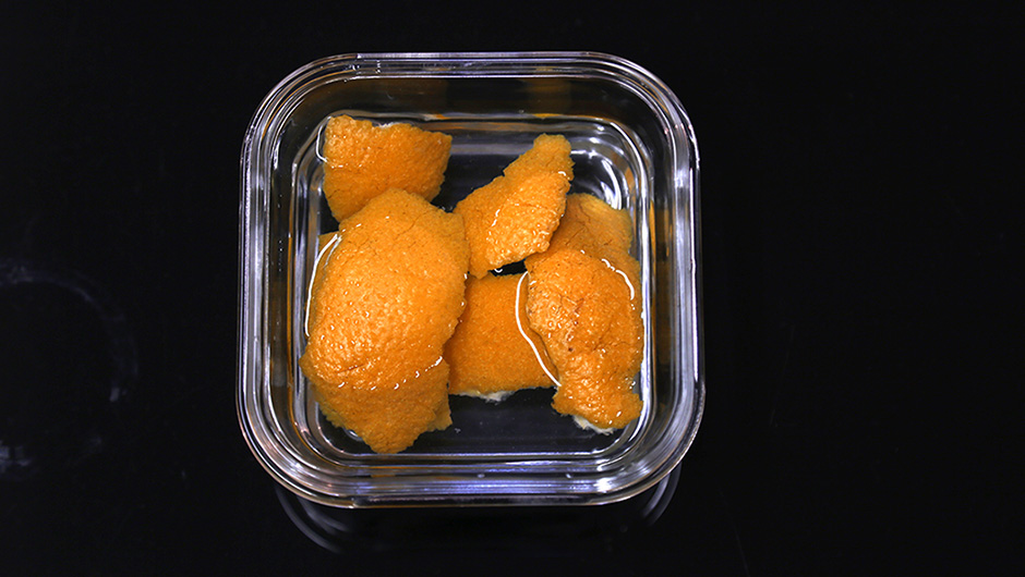 How To Clean A Microwave With Orange Peels