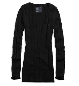 AE Cable Knit V-Neck Sweater