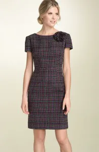 Plaid sheath flower