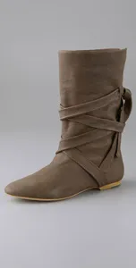 The best women's flat boots