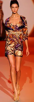 bold patterns carolina herrera