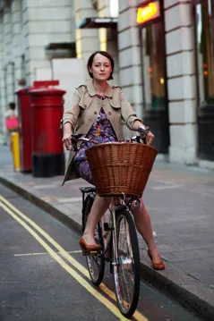 Burberry to launch artofthetrench.com
