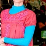 celeb wearing a turtleneck to the beach
