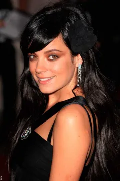Lily Allen leaves music for fashion