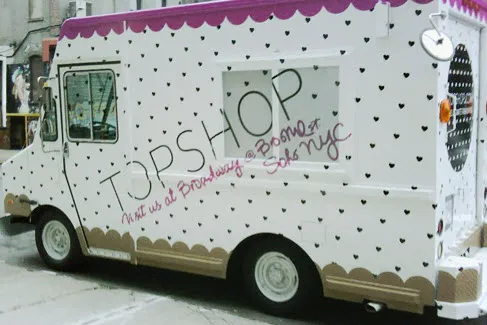 topshop tour bus
