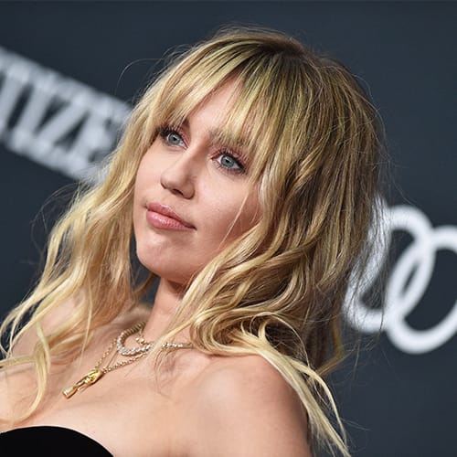 miley cyrus cody simpson relationship status single