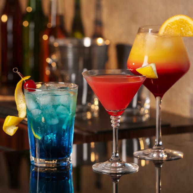 alcohol dehydrating aging skin