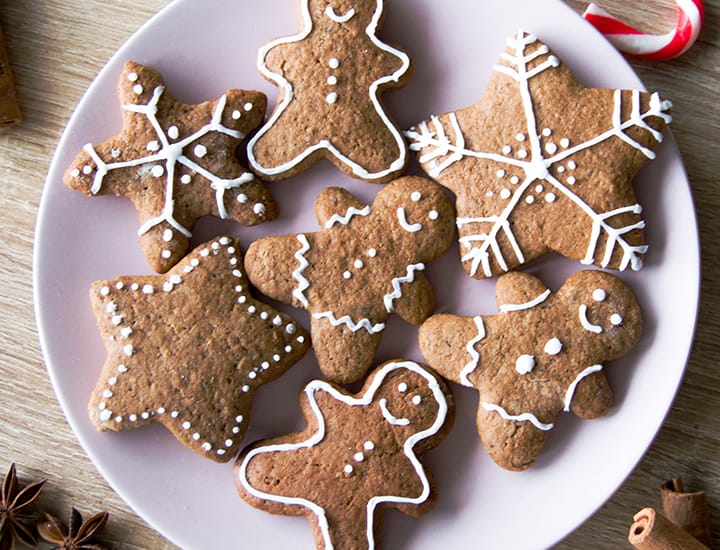 Plate of gingerbread cookies.