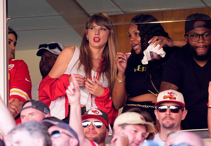 Taylor Swift Arrowhead Stadium Kansas City Missouri