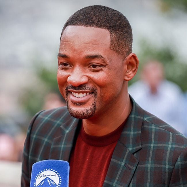 will smith unrecognizable grey hair 52 years old