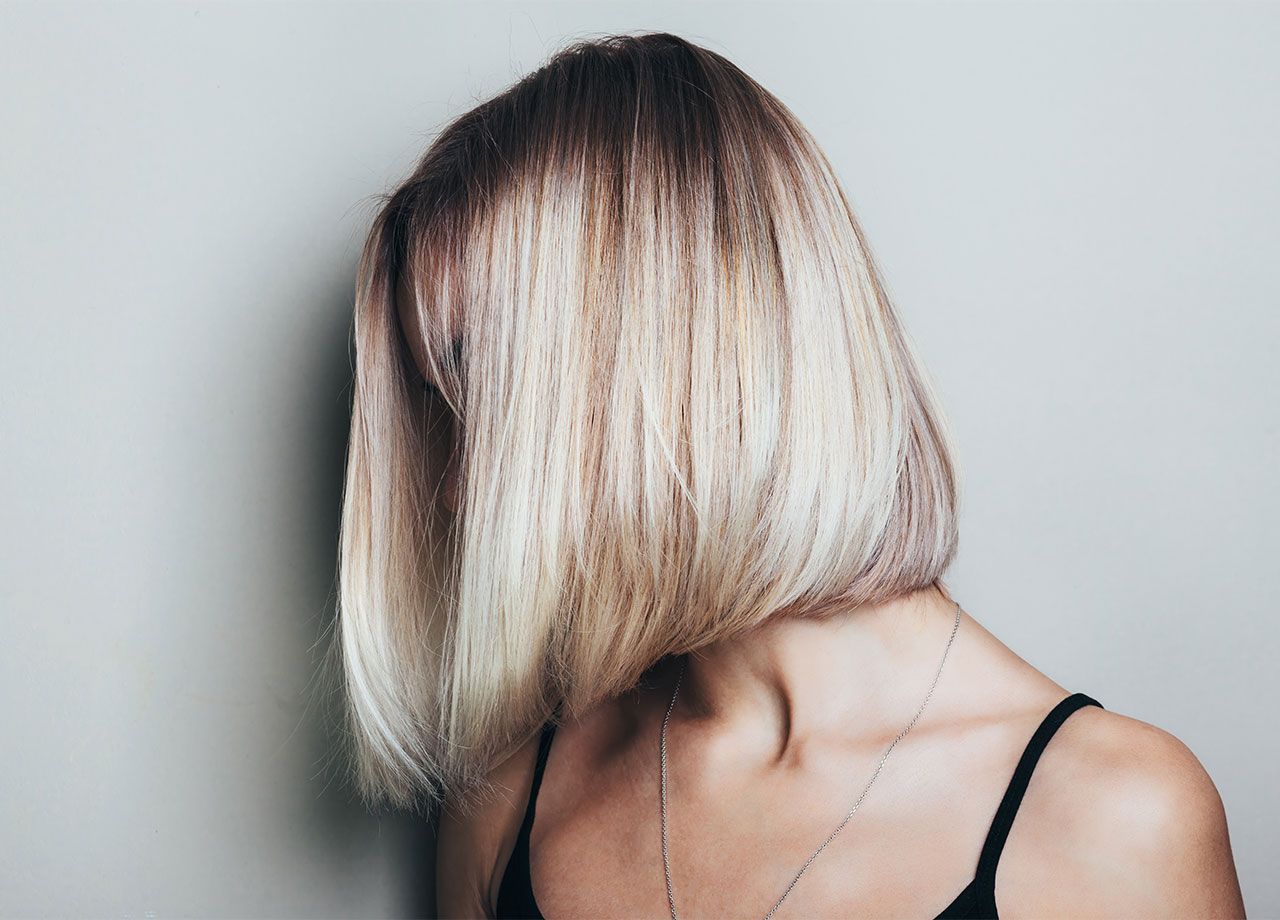 woman-blonde-bob