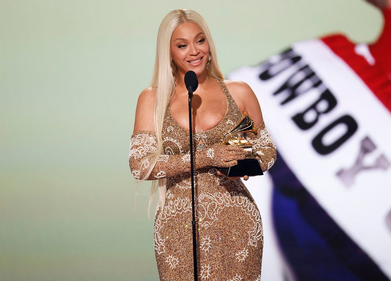 Beyonce accepts Best Country Album Grammy