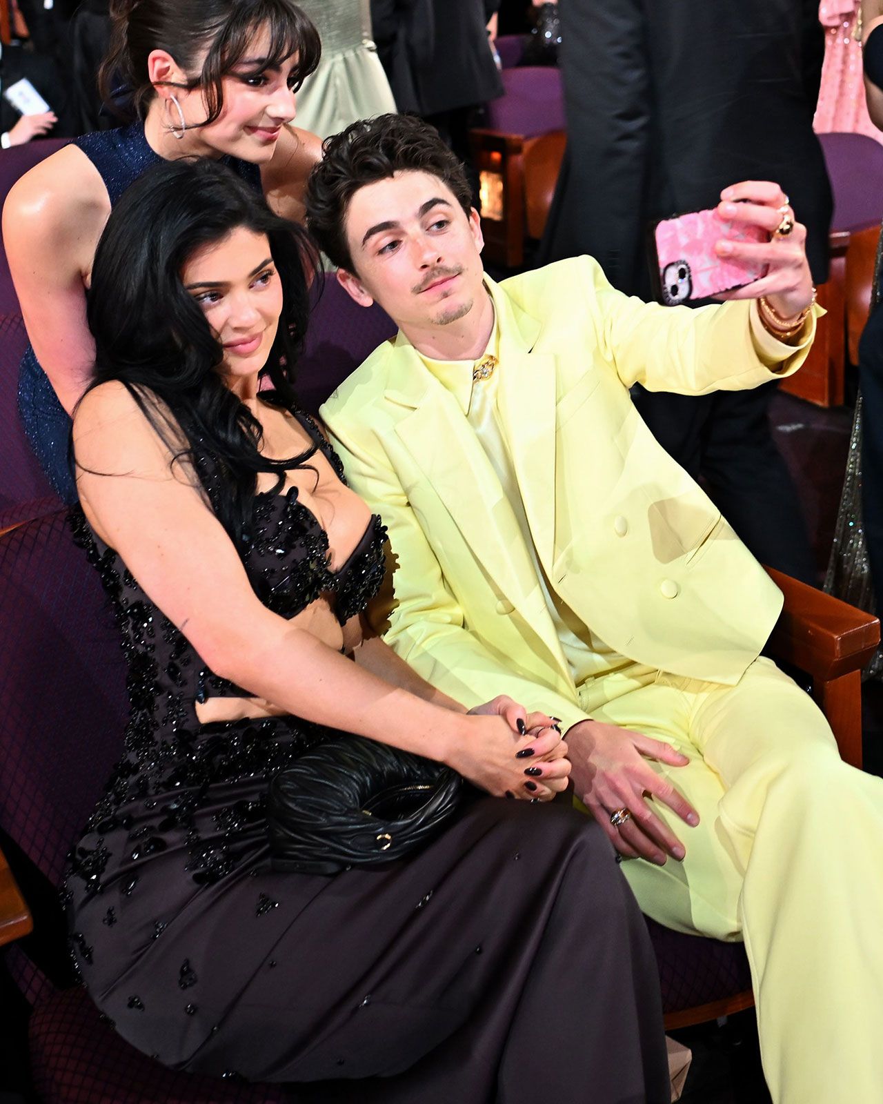 Kylie-Jenner-and-Timothee-Chalamet-take-a-selfie-at-the-2025-Oscars