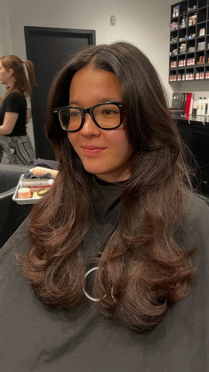 long-hair-face-framing-pieces