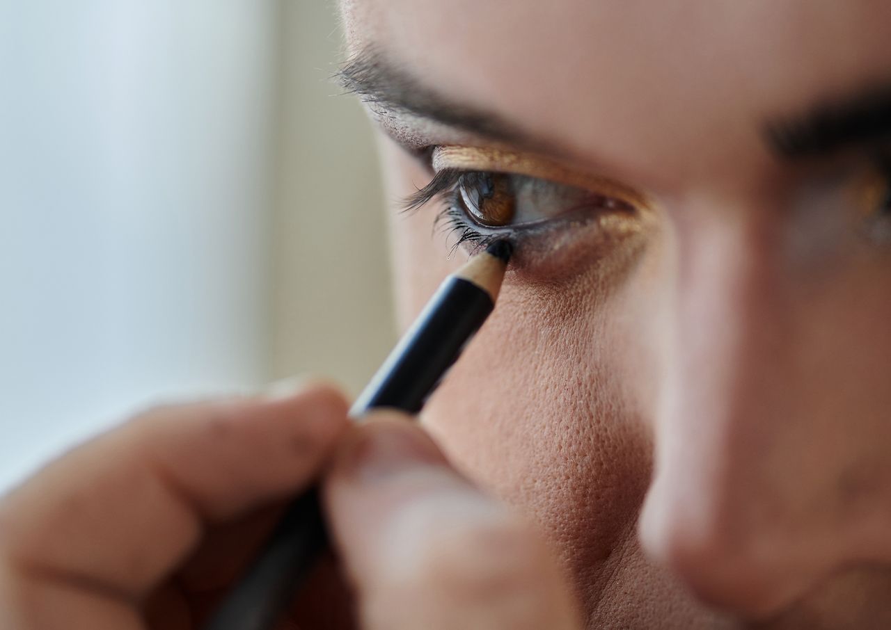black-eyeliner