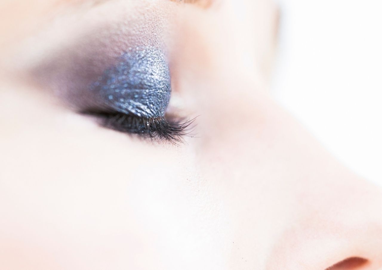 metallic-eyeshadow