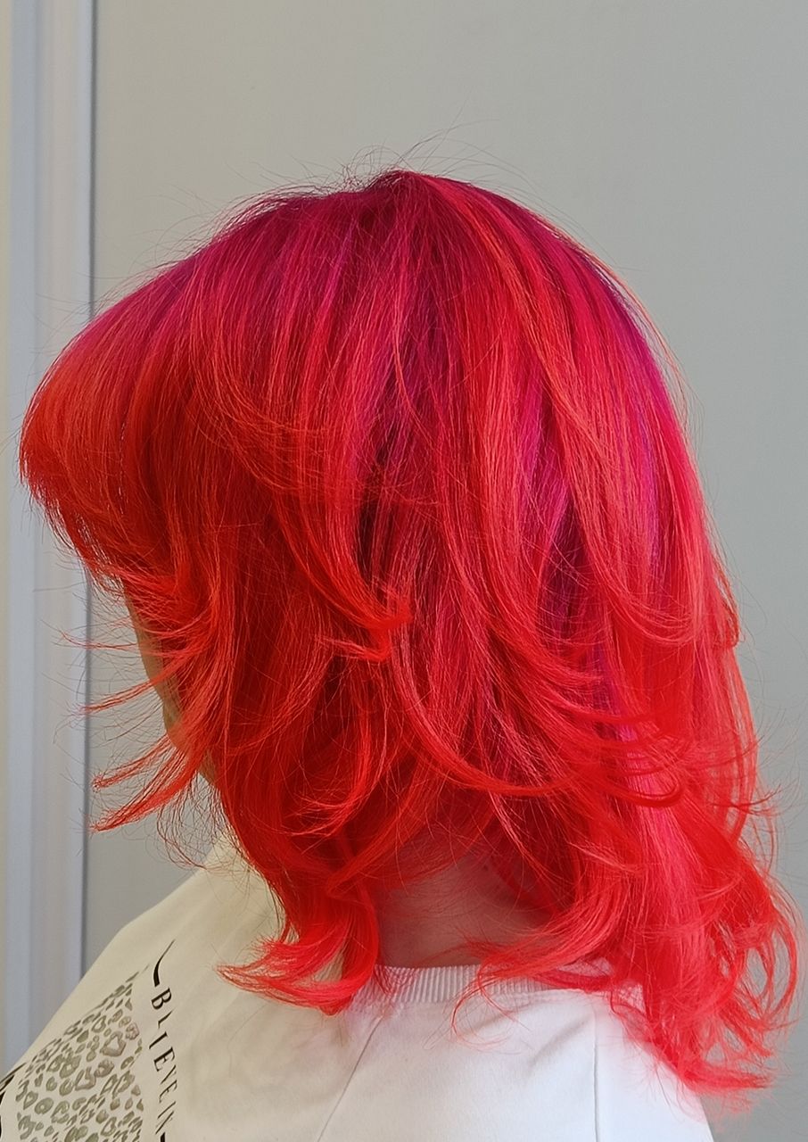 shoulder-length-butterfly-cut