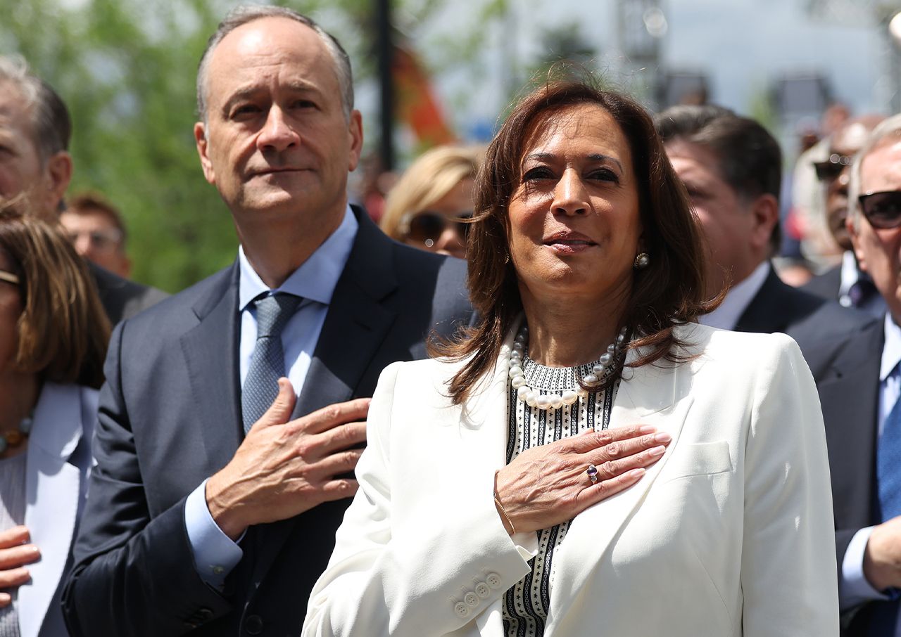 kamala harris doug emhoff