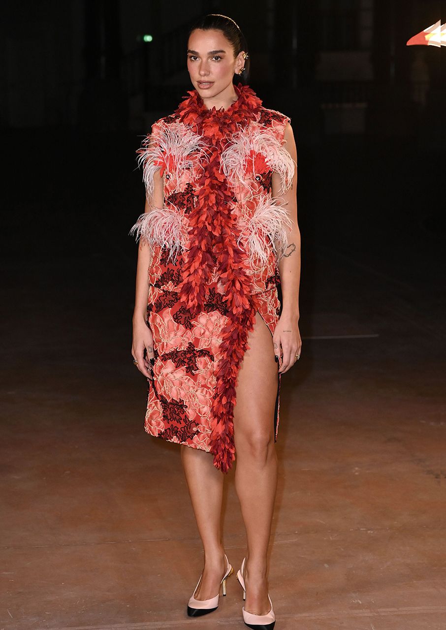 Dua Lipa Chanel show PFW