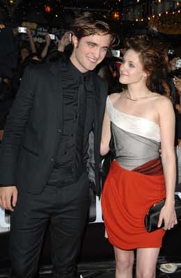 Robert Pattinson and Kristen Stewart have broken up