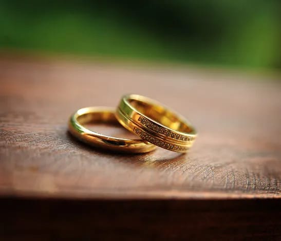 Give the best man the rings. Image from SHEfinds