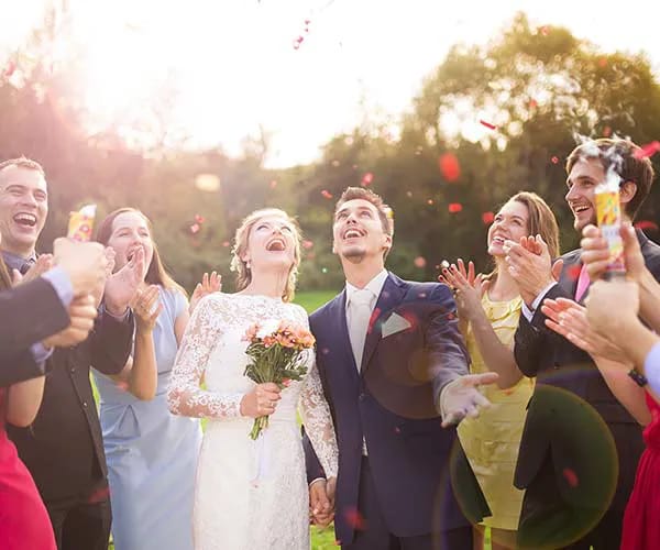 6. Outdoor Guest Photos fall wedding