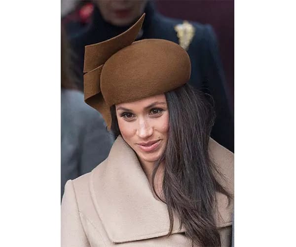 Fascinators Meghan Markle in Hat