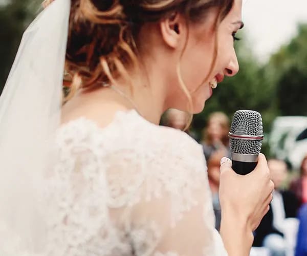 Bridal Speeches Bride with microphone