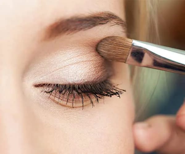 <h3>2. Keep Things Warm best eyeshadow hacks for over 40