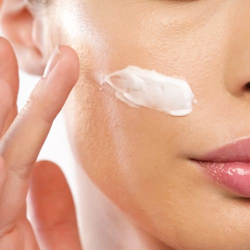 moisturizer on face