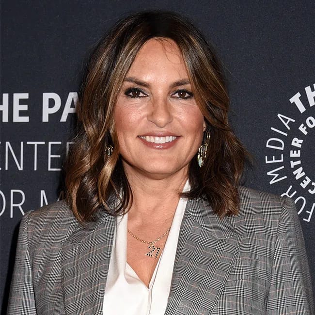 mariska hargitay injured leg health scare