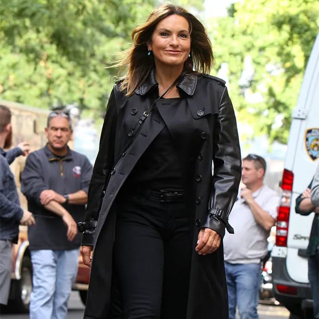 mariska hargitay injured leg health scare