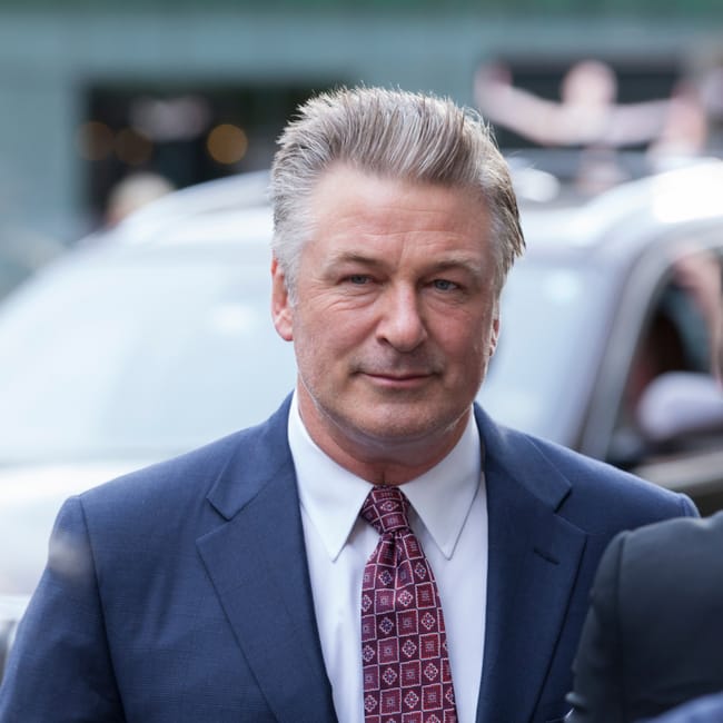 alec baldwin defends andrew cuomo