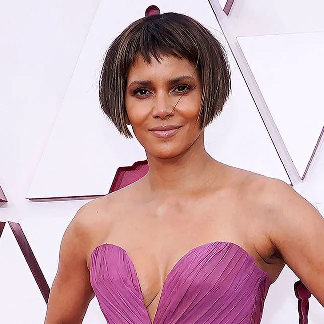 halle berry short hair baby bangs red carpet
