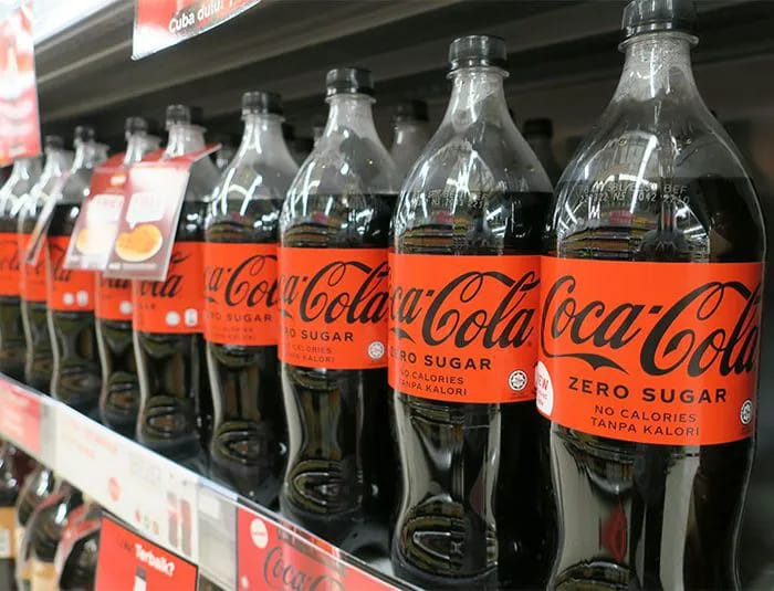 Coke Zero with artificial sweetener