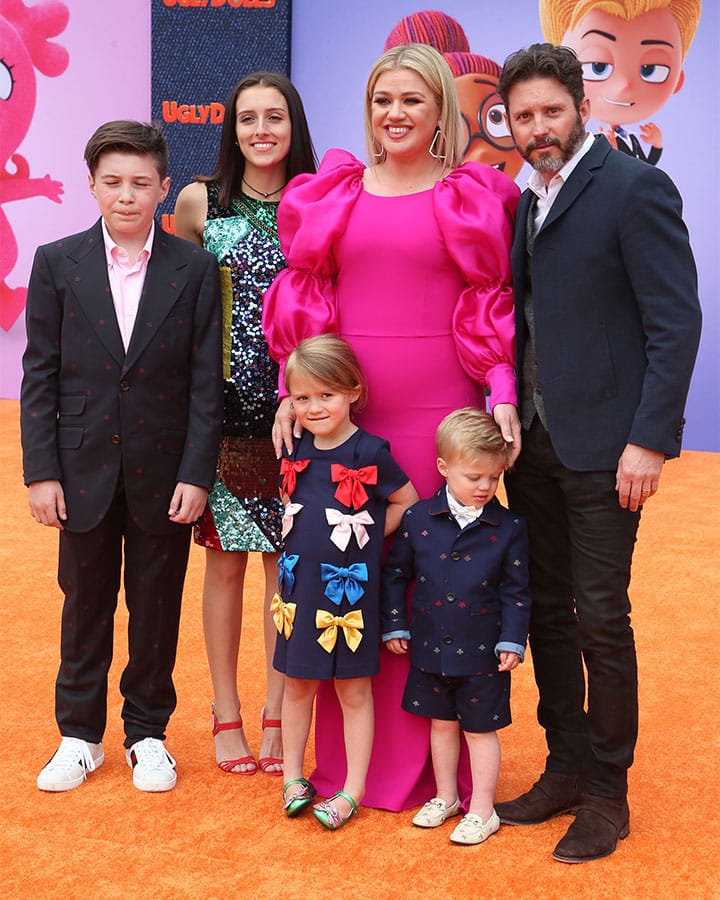 Kelly Clarkson with family at the Ugly Dolls premiere