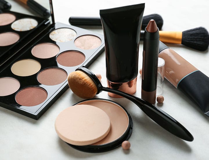 table-contour-makeup