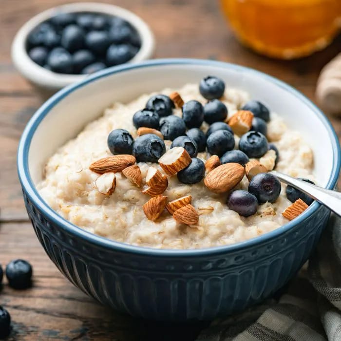 berry almond oatmeal