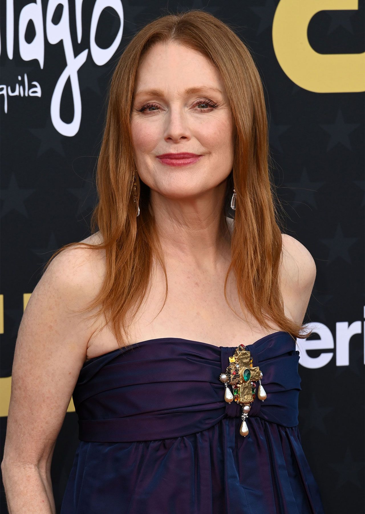 julianne moore critics choice awards
