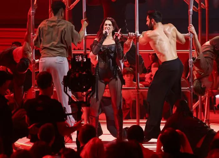 dua lipa 2024 grammys