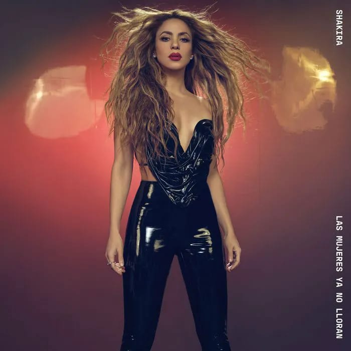 Shakira Las Mujeres Ya No Lloran leather outfit