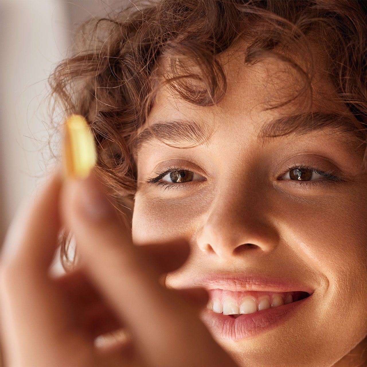 woman-with-supplement