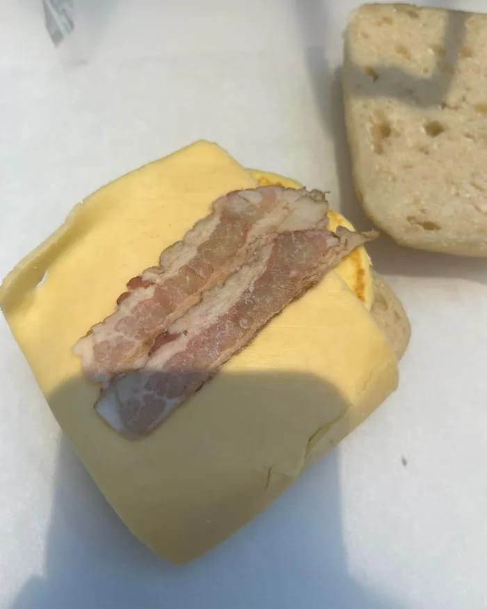 starbucks bacon gouda