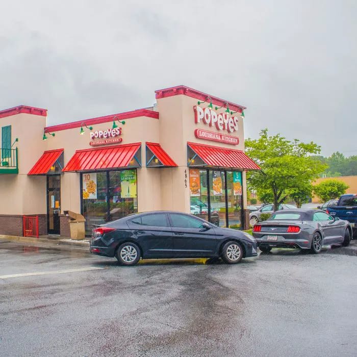 popeye's drive thru