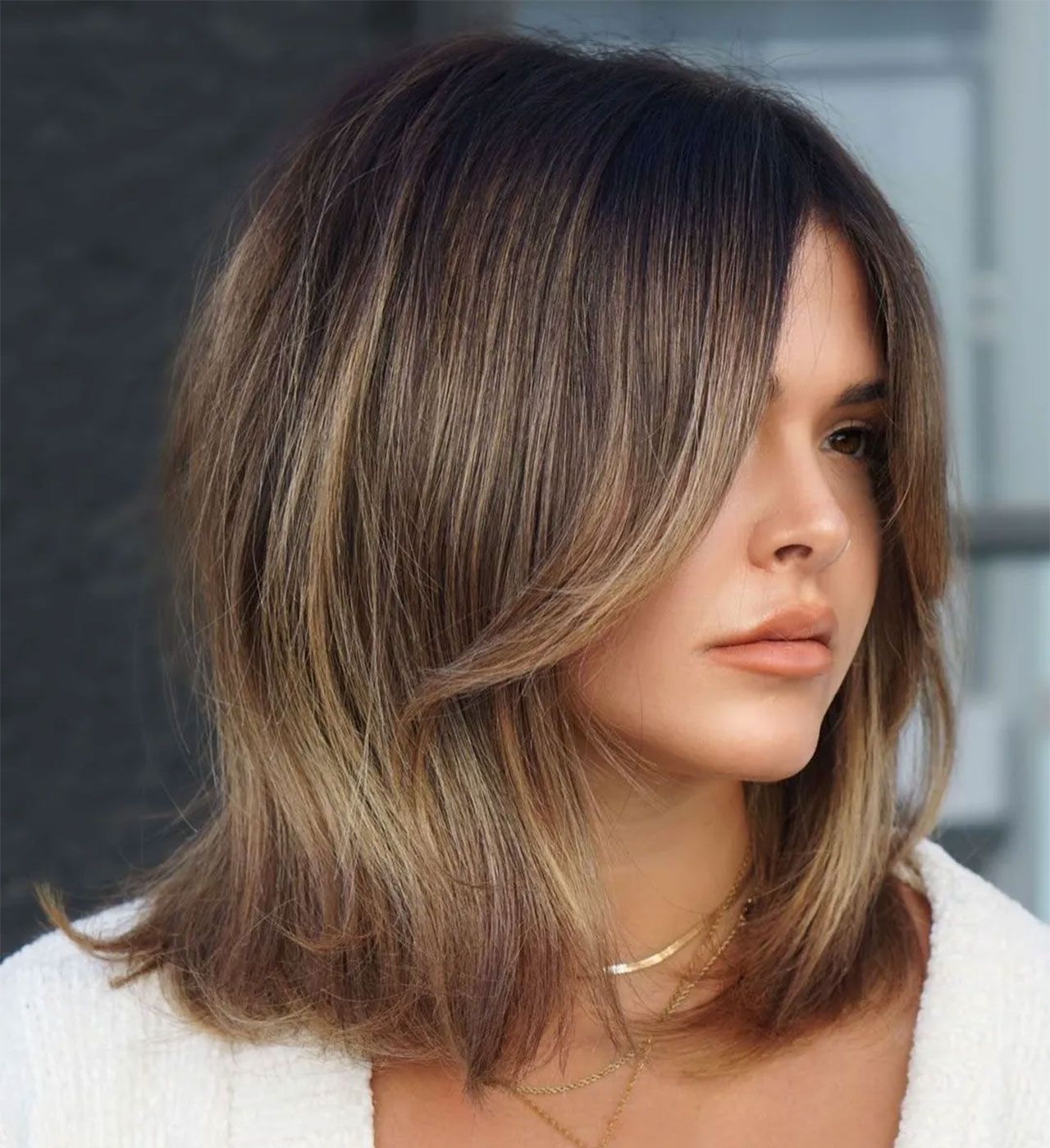 shoulder-length-hair-curtain-bangs
